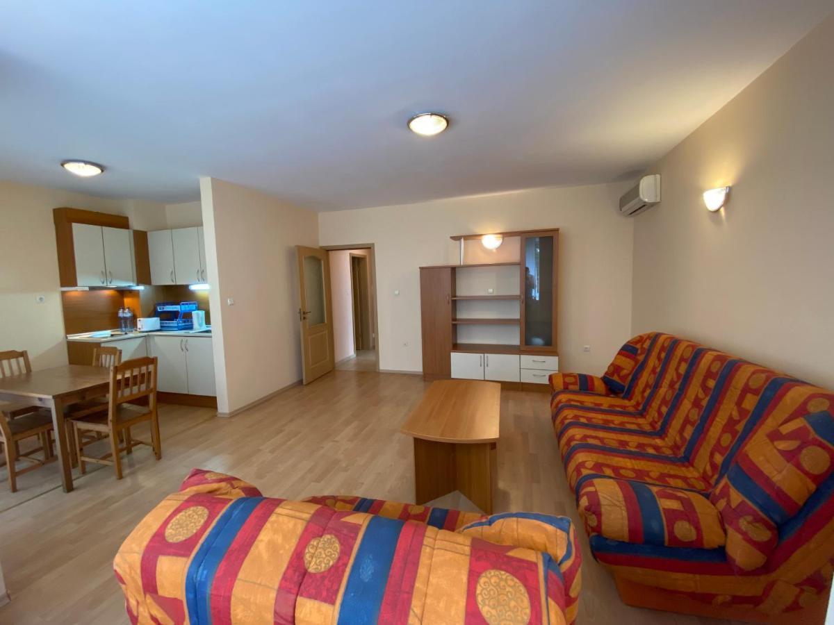 Gt Sunny Fort Apartments Slântsjev Brjag Eksteriør bilde
